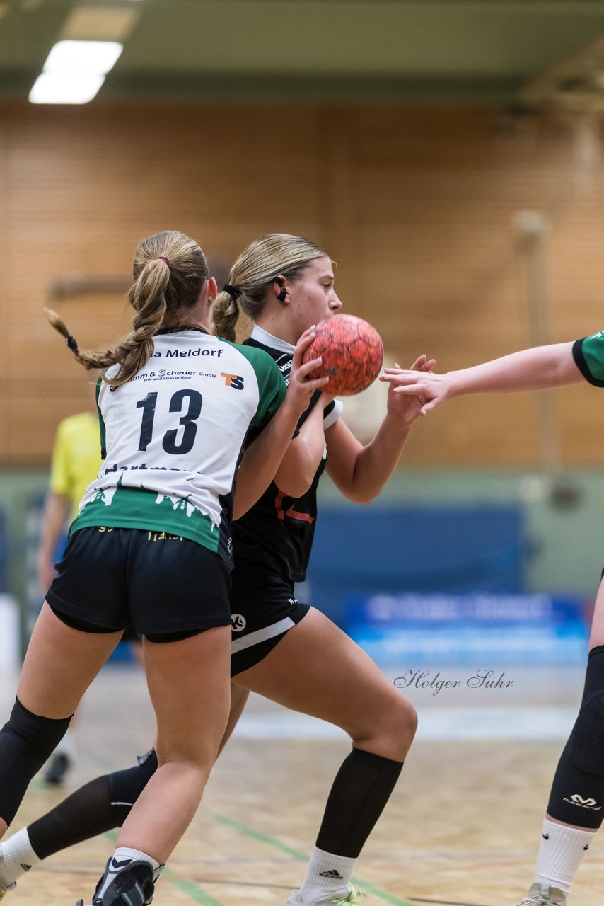 Bild 186 - wBJ SV Henstedt Ulzburg - TuRa Meldorf : Ergebnis: 22:38